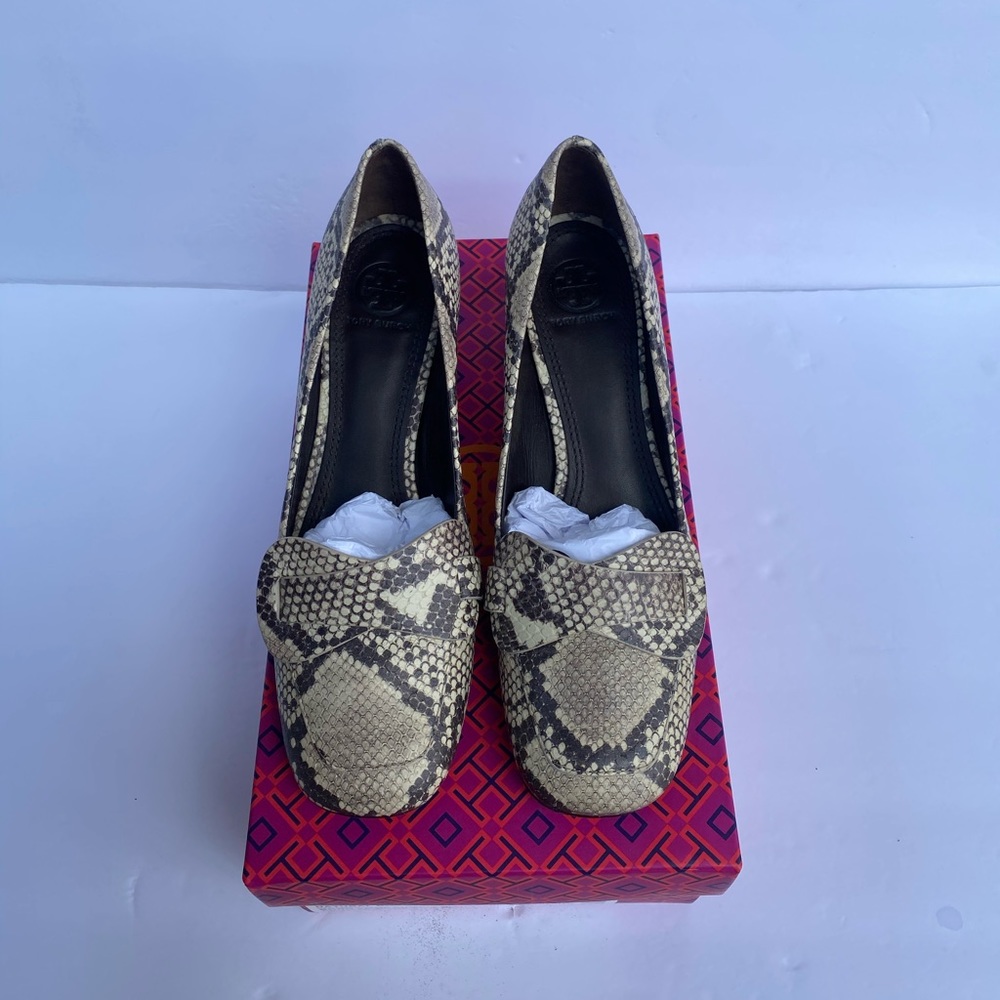 Tory Burch Bond 55MM Pump Printed Snake - Picture 3 of 16